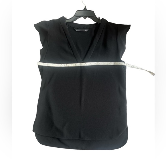 Zara Women’s Black V-Neck Ruffle Short Sleeve Top Black Medium - Picture 3 of 6